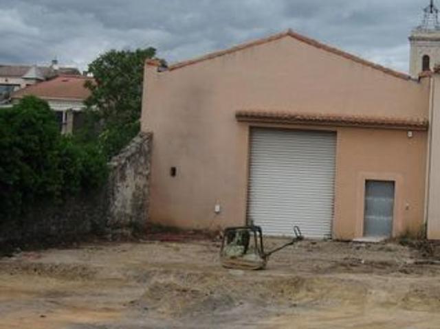 Remise 2 pièces 580 m²