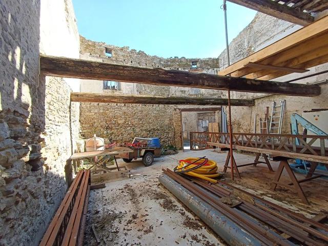 REMISE GARAGE 90 m²