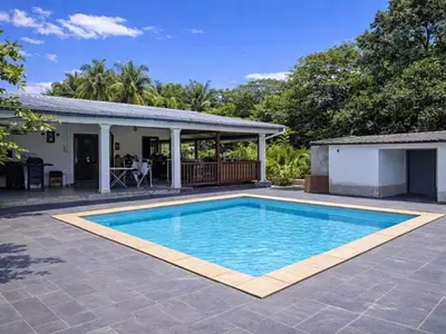 Rémire Montjoly 97354 Achat / Vente maison 5 pièces t5 piscine terrasse
