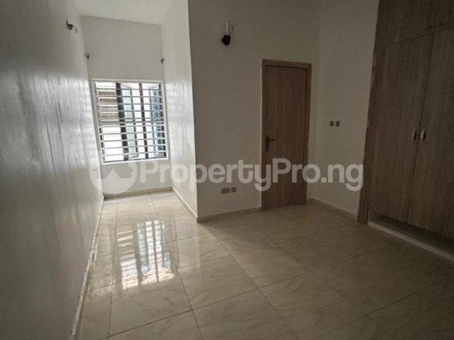 Rent Master Bedroom In A Shared Apartment in Lekki Lagos 0MKQH | PropertyPro Nigeria
