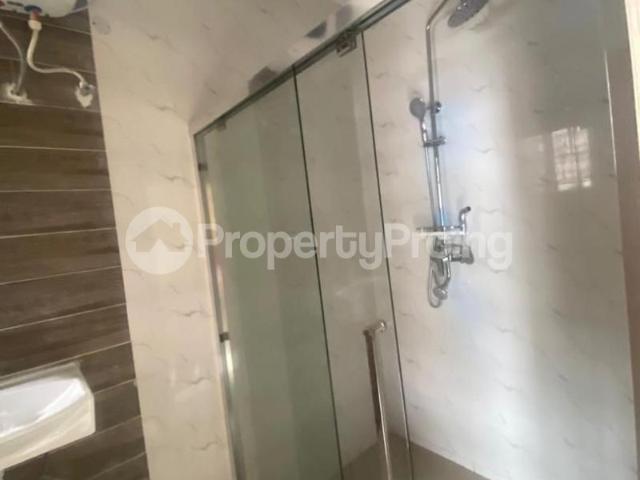 Rent Master Bedroom In A Shared Apartment in orchid, Lekki Lagos 4MXSJ | PropertyPro Nigeria
