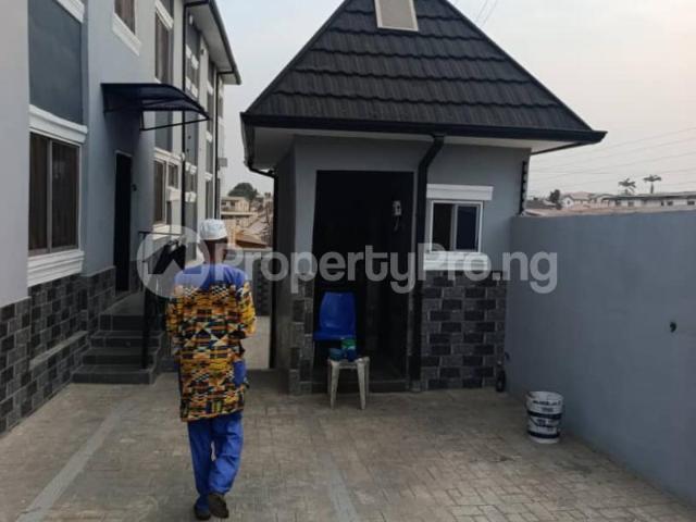 Rent Newly Built 3 Bedroom Flat in Ibadan Oyo 4MRWE | PropertyPro Nigeria