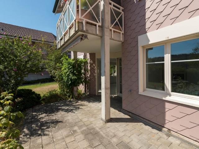 Rent a 3 ½ rooms apartment in Boll Flatfox