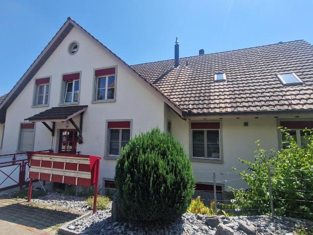 Rent a 3 ½ rooms apartment in Bäretswil Flatfox