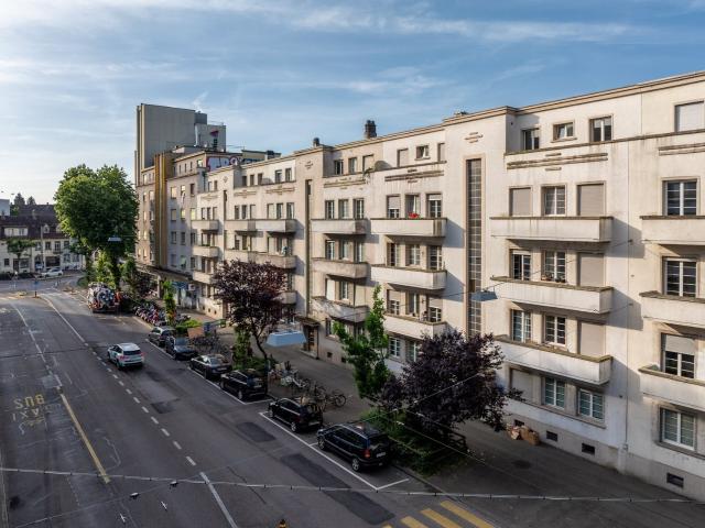 Rent a 3 rooms apartment in Biel Flatfox