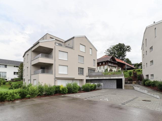 Rent a 3 ½ rooms apartment in Giffers Flatfox