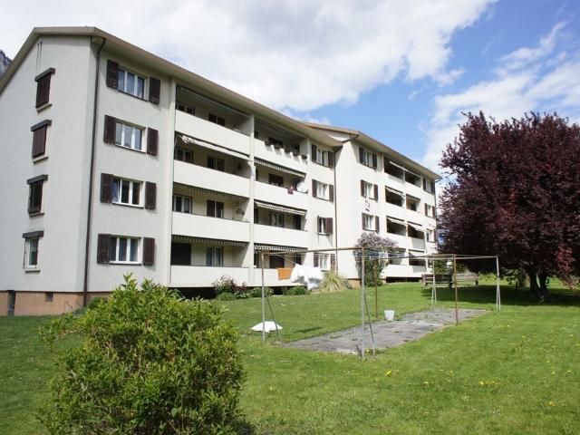 Rent a 3 rooms apartment in Domat/Ems Flatfox