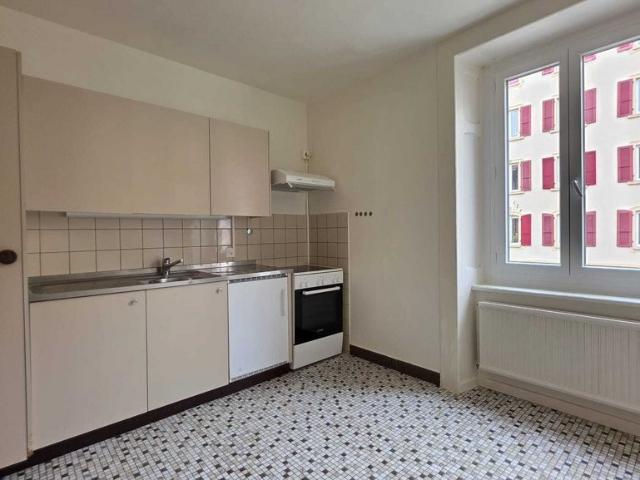 Rent a 3 rooms apartment in La Chaux de Fonds Flatfox