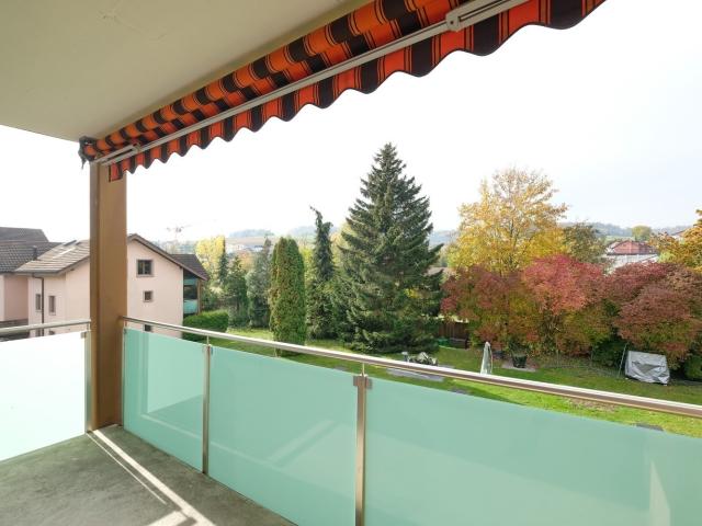 Rent a 3 ½ rooms apartment in Lengnau Flatfox