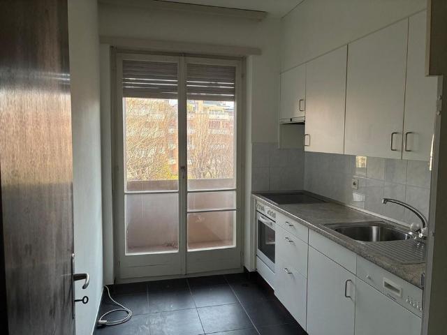 Rent a 3 ½ rooms apartment in Lugano