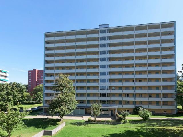 Rent a 3 rooms apartment in Spreitenbach Flatfox