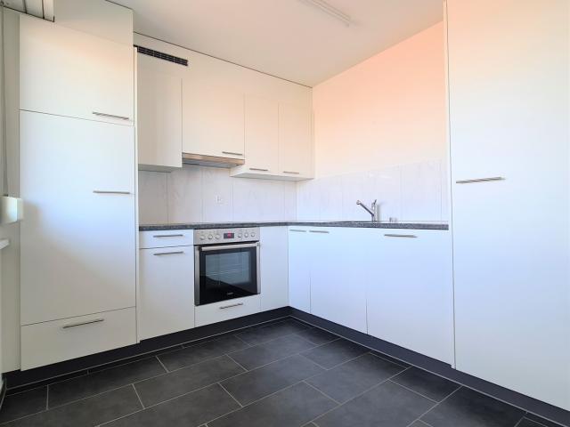 Rent a 3 ½ rooms apartment in Port Flatfox