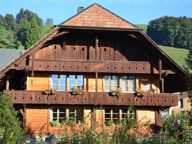 Rent a 3 rooms apartment in Wattenwil Flatfox