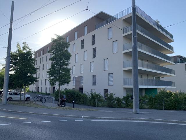 Rent a 3 ½ rooms attic flat in Neuchâtel Flatfox