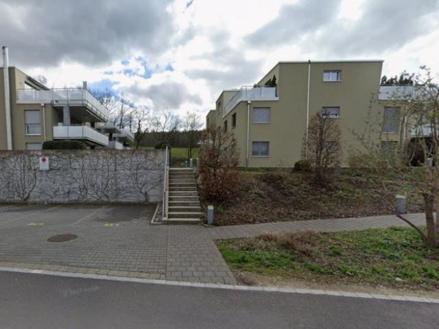 Rent a 3 ½ rooms attic flat in Weiach Flatfox