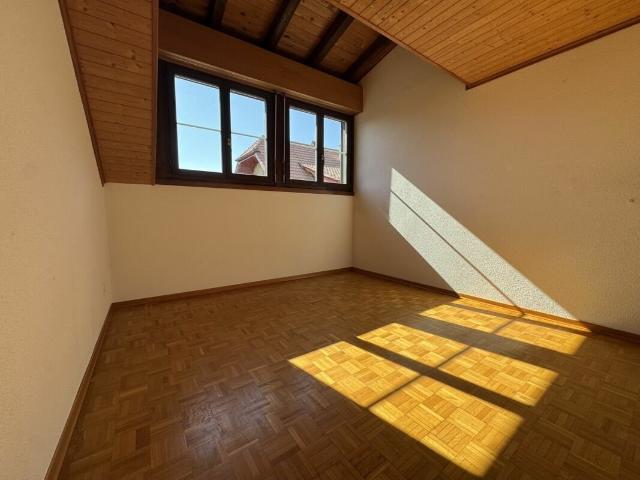 Rent a 3 ½ rooms roof flat in Biel/Bienne Flatfox