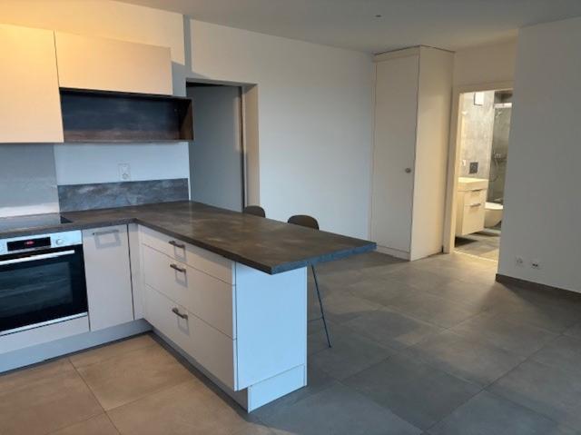 Rent a 1 ½ rooms apartment in Pully Flatfox