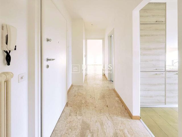 Rent a 2 ½ rooms apartment in Chiasso Flatfox