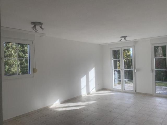 Rent a 2 ½ rooms apartment in Aeschi Flatfox