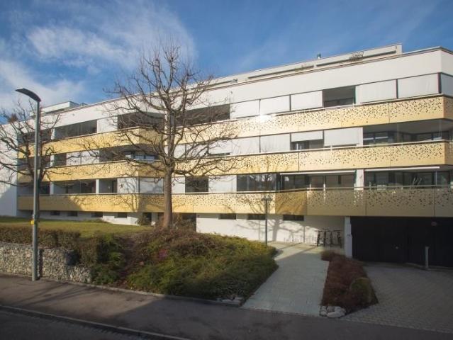 Rent a 2 ½ rooms apartment in Allschwil Flatfox