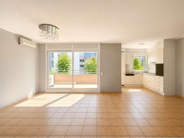 Rent a 2 ½ rooms apartment in Breganzona Flatfox