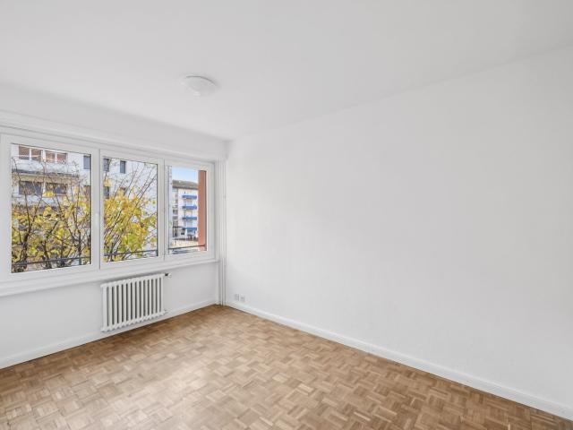 Rent a 2 rooms apartment in Bussigny Flatfox