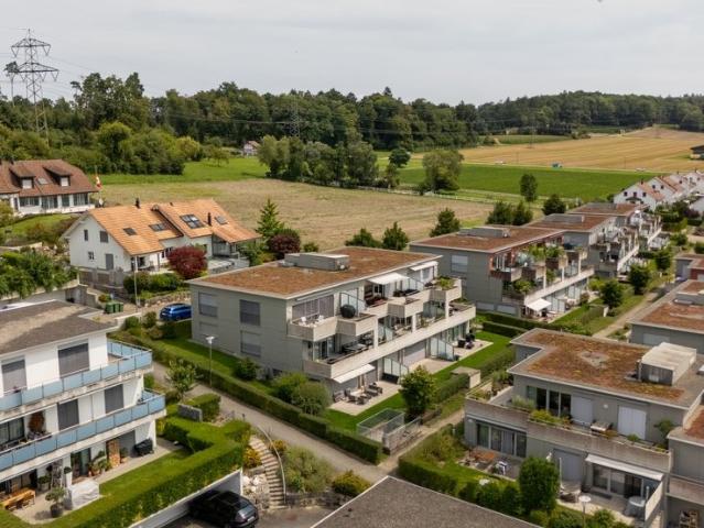 Rent a 2 ½ rooms apartment in Regensdorf Flatfox