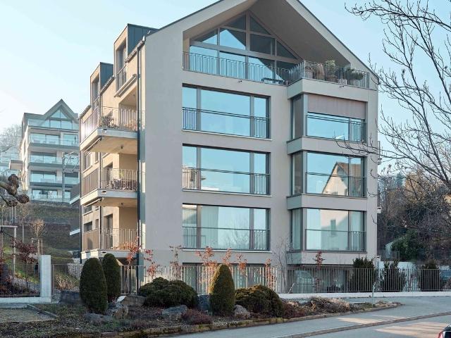 Rent a 2 ½ rooms apartment in Rüschlikon Flatfox