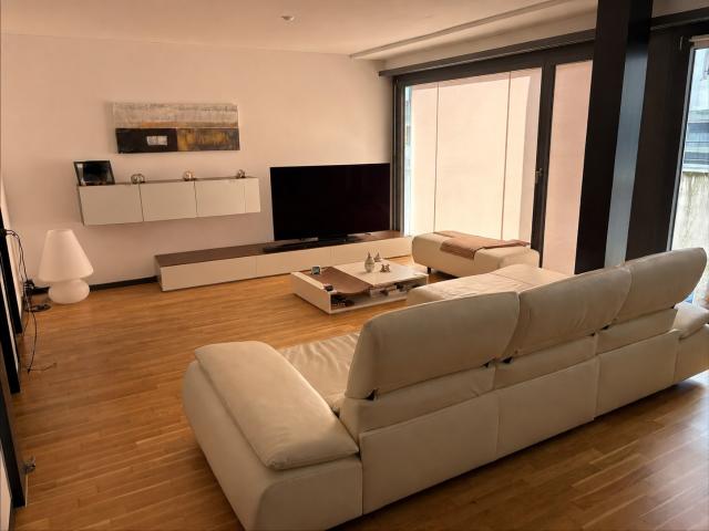 Rent a 2 ½ rooms apartment in Zürich Flatfox