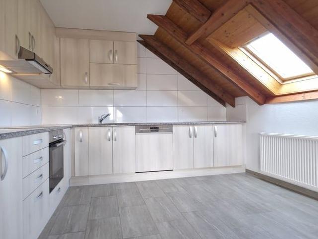 Rent a 2 ½ rooms duplex in Courchapoix
