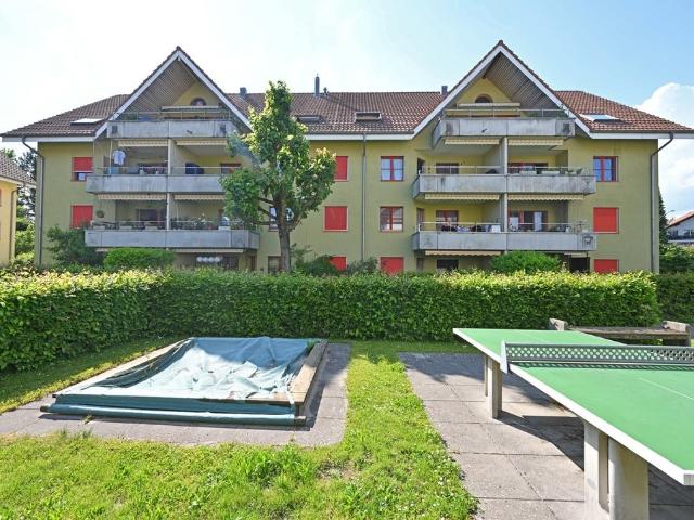Rent a 2 ½ rooms roof flat in Aarberg Flatfox