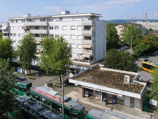 Rent a 2 ½ rooms roof flat in Pratteln Flatfox