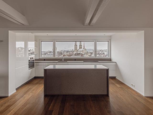 Rent a 2 ½ rooms roof flat in Zürich Flatfox