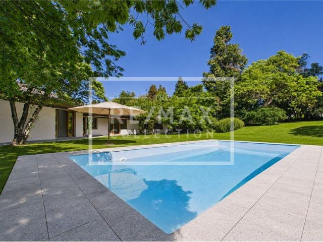 Rent a 7 ½ rooms villa in Gentilino Flatfox
