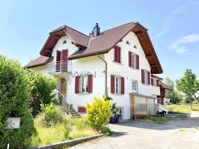 Rent a 7 rooms single house in Muri Flatfox