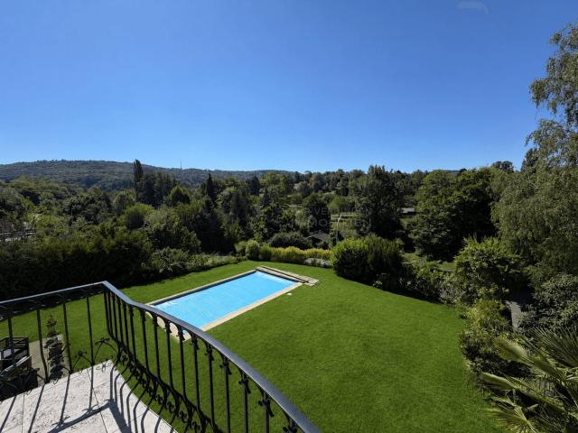 Rent a 7 ½ rooms single house in Riehen Flatfox