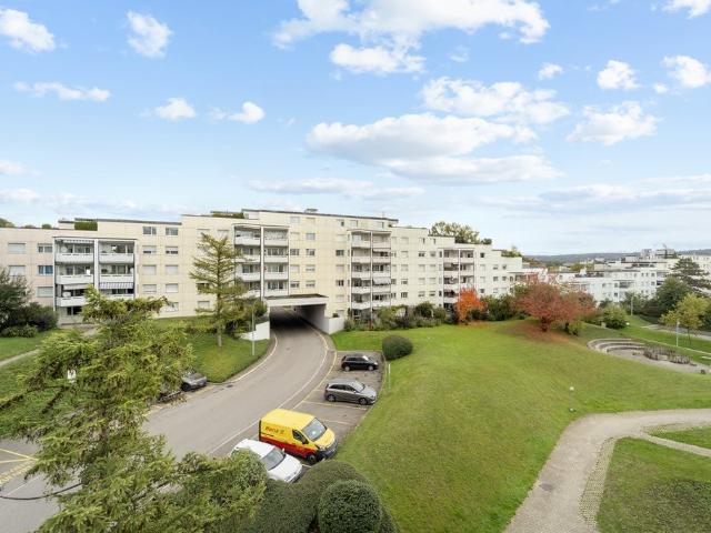 Rent a 4 rooms apartment in Adlikon b. Regensdorf Flatfox