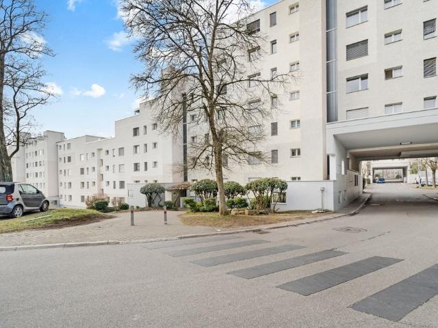 Rent a 4 rooms apartment in Adlikon b. Regensdorf Flatfox