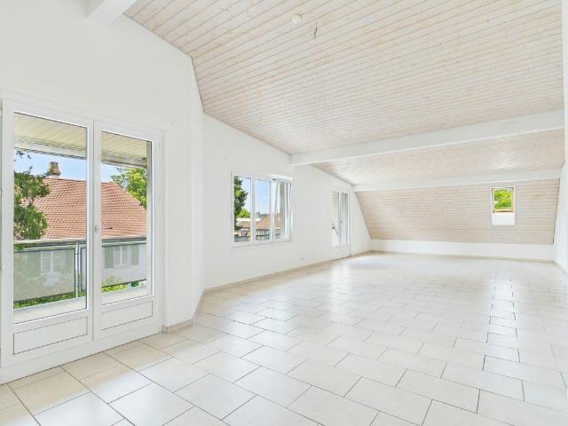 Rent a 4 ½ rooms apartment in Aesch BL Flatfox