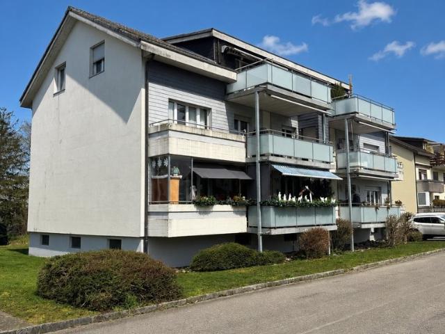 Rent a 4 ½ rooms apartment in Arch Flatfox