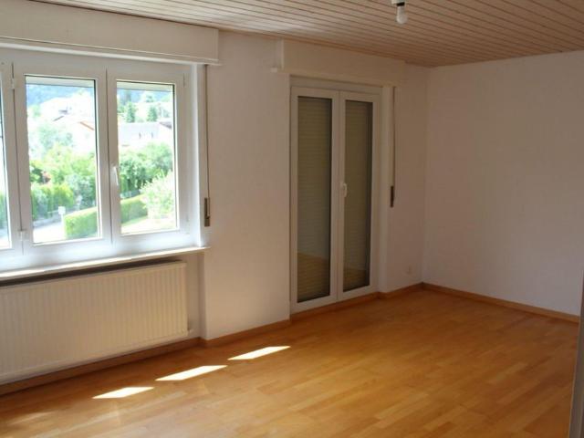 Rent a 4 ½ rooms apartment in Bassecourt