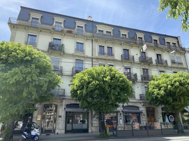 Rent a 4 rooms apartment in Genève Flatfox