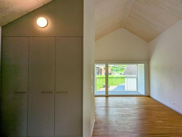 Rent a 4 ½ rooms apartment in Doppleschwand Flatfox
