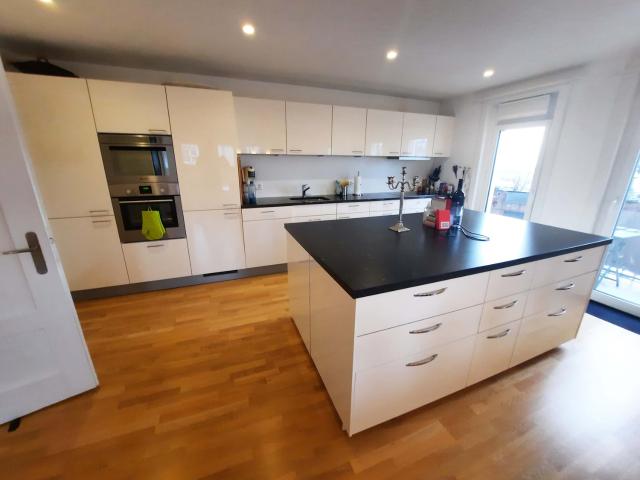 Rent a 4 ½ rooms apartment in Dielsdorf Flatfox