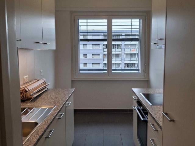 Rent a 4 rooms apartment in Onex Flatfox