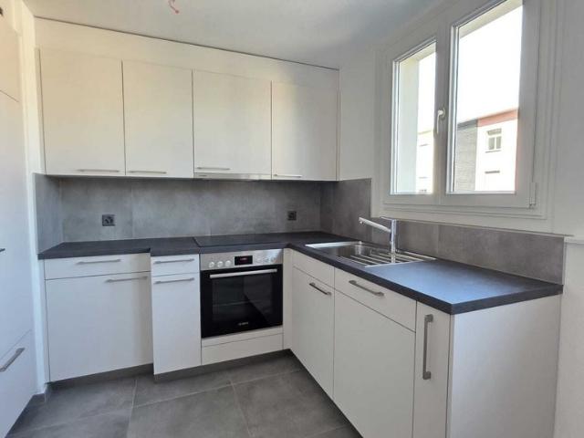 Rent a 4 rooms apartment in La Chaux de Fonds Flatfox