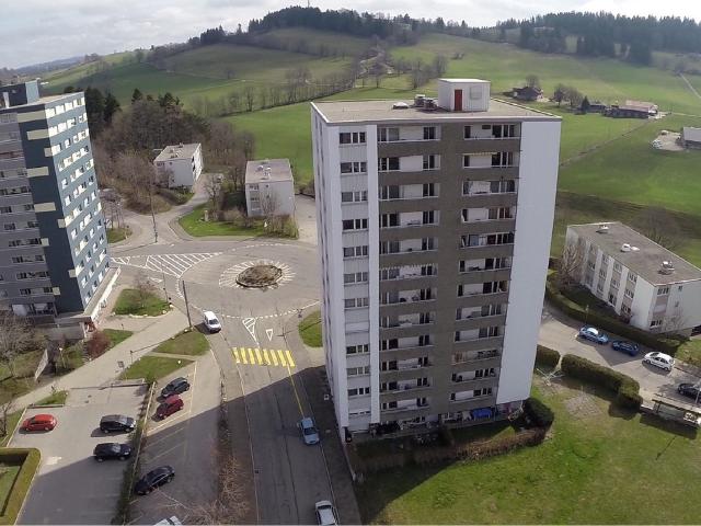 Rent a 4 ½ rooms apartment in La Chaux de Fonds Flatfox