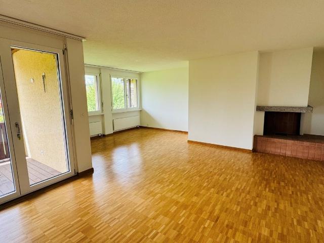 Rent a 4 rooms apartment in Meilen Flatfox