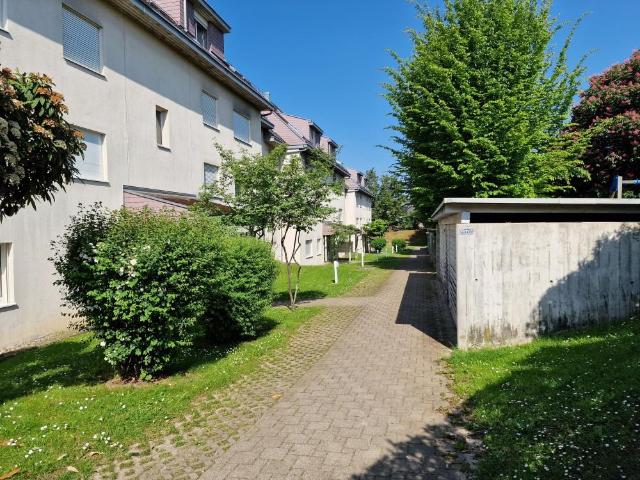 Rent a 4 ½ rooms apartment in Niederhasli Flatfox