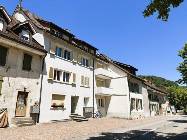 Rent a 4 rooms apartment in Ziefen Flatfox